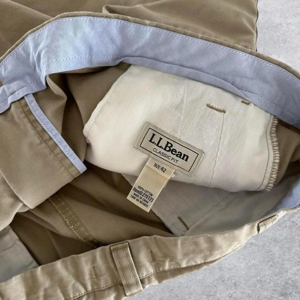 LL Bean Mens‎ Classic Fit Khaki Chino Shorts Tan Cotton Size 42